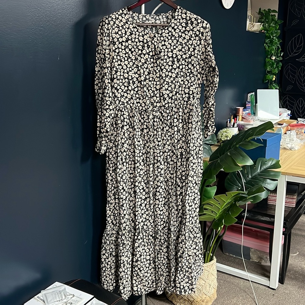 Black white printed old navy dress